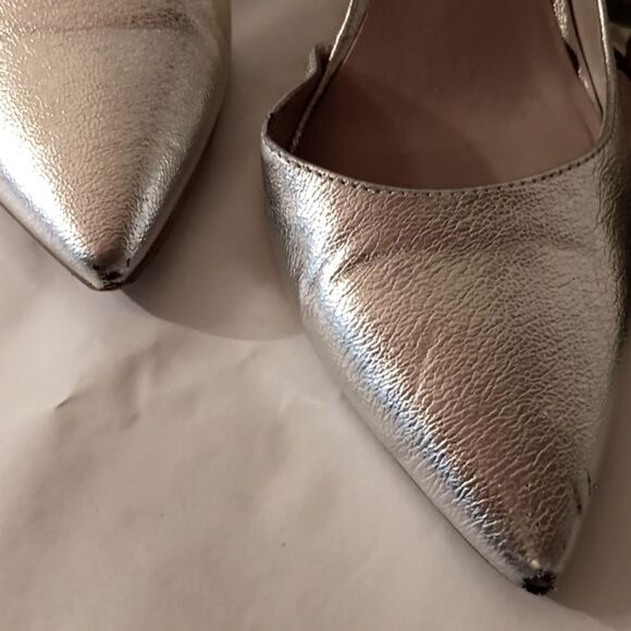 International Concepts Kaison Silver Heels - Picture 12 of 13